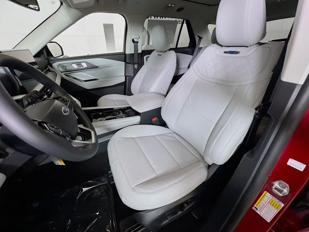 New 2026 Rapid Red Metallic Tinted Clearcoat Ford Platinum image 25