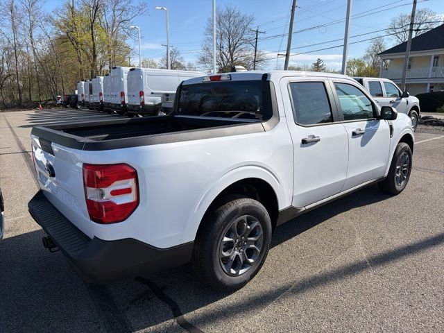 New 2026 Oxford White Ford XLT image 3