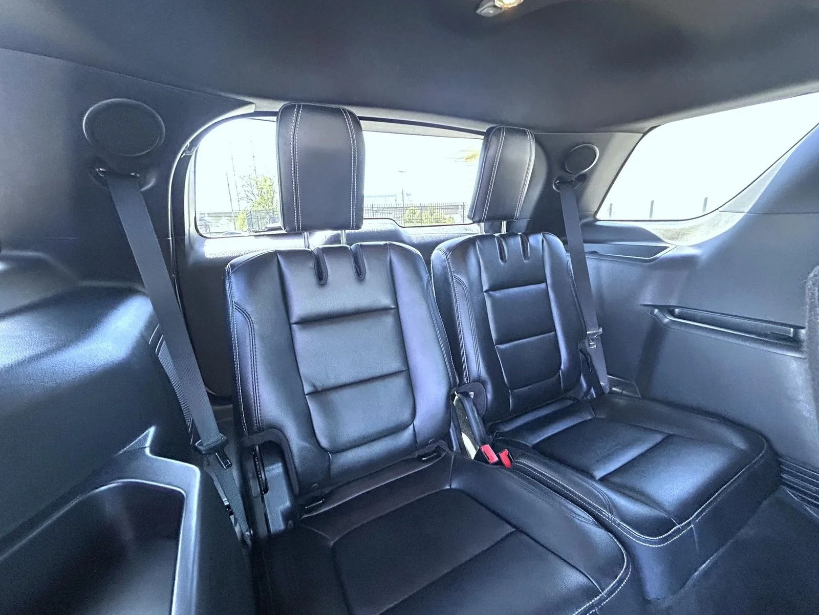 Used 2016 White Ford Limited image 21