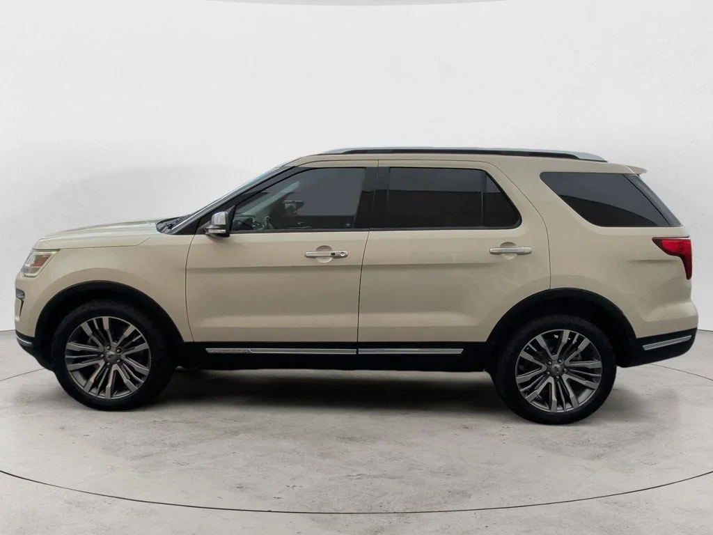 Used 2018 Silver Ford Platinum image 2