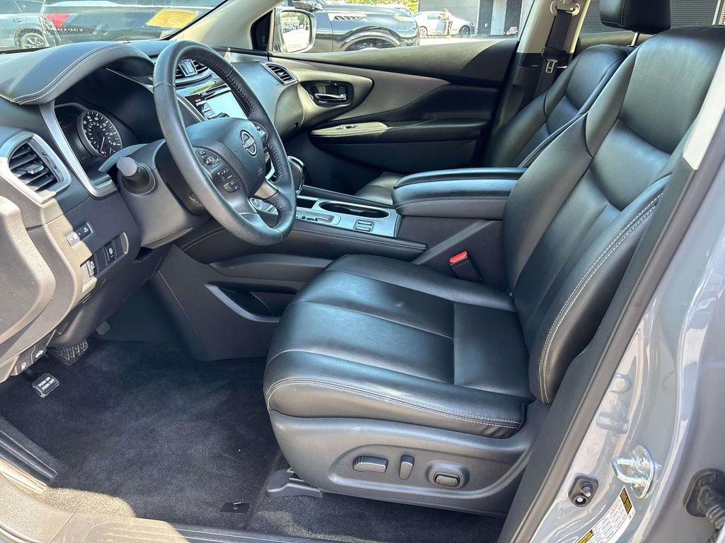 Used 2024 Gray Nissan SV image 10