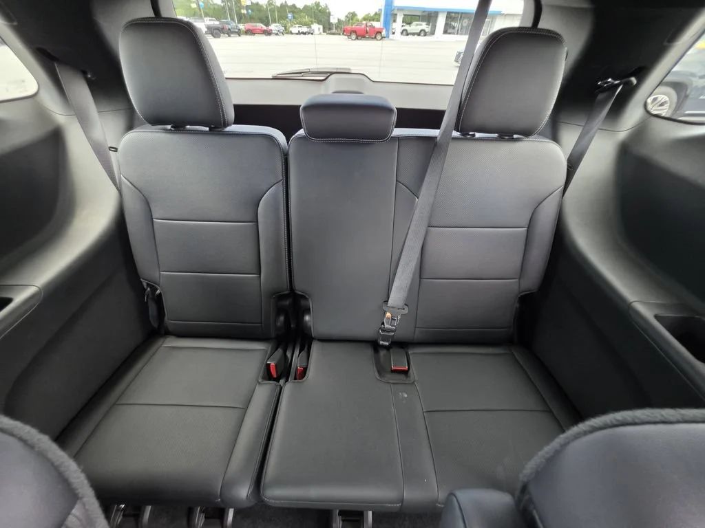 Used 2026 Mosaic Black Metallic Chevrolet LT image 16