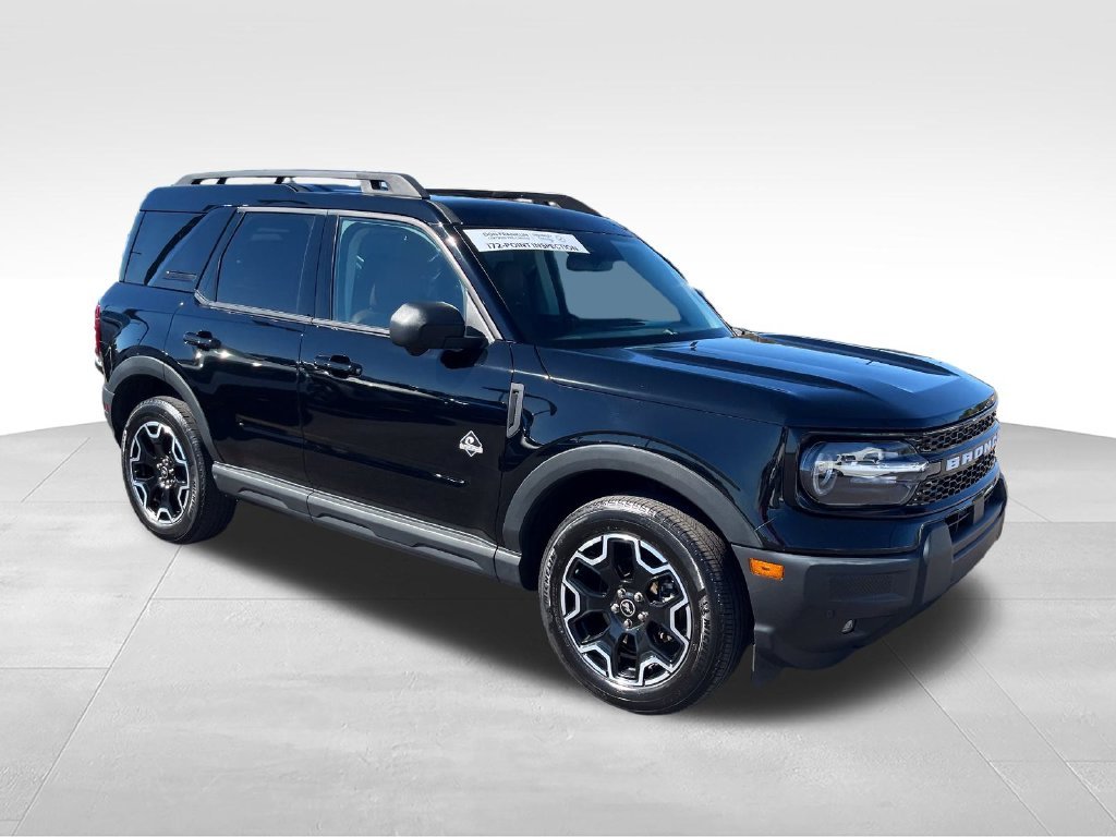 Used 2025 Black Ford Outer Banks image 7
