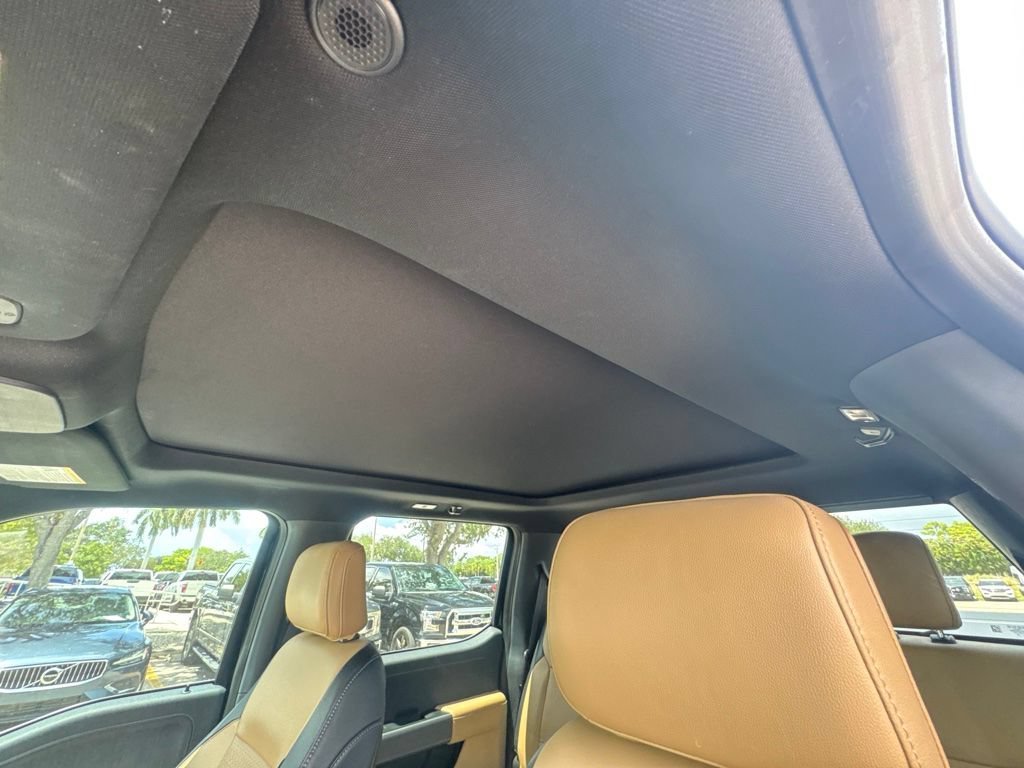 Used 2023 Black Metallic Ford LARIAT image 5
