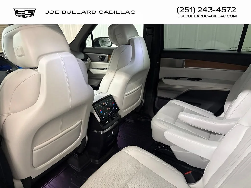 2027 Cadillac VISTIQ Sport - Photo 12