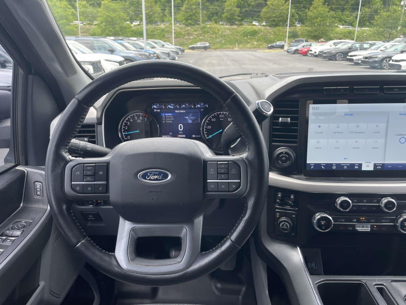 Used 2021 Oxford White/Carbonized Gray Ford XLT image 2