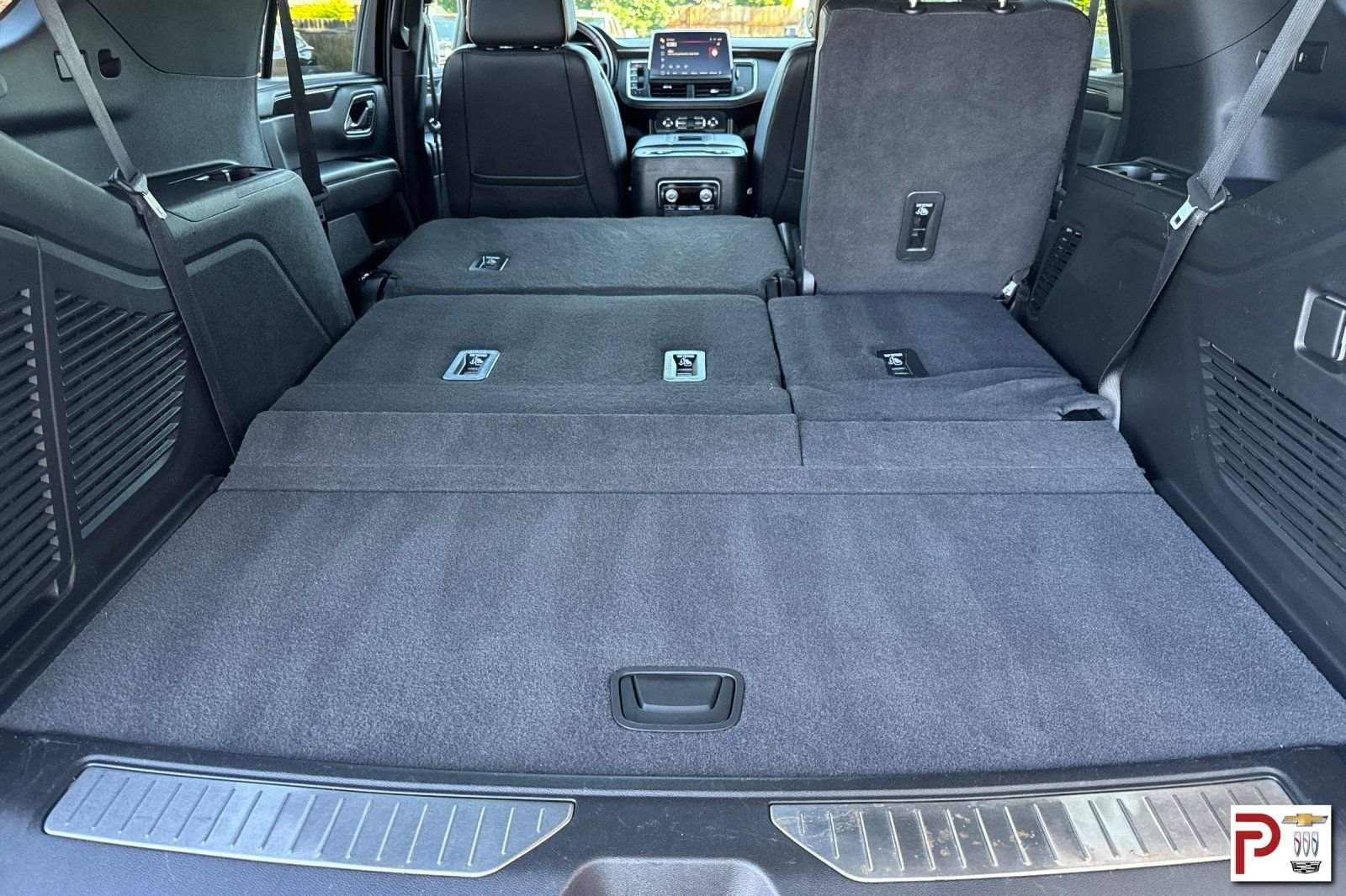 Used 2022 White GMC AT4 image 18