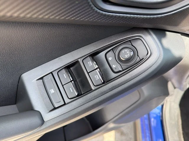 New 2026 SAPPHIRE BLUE PEARL Subaru Base image 17