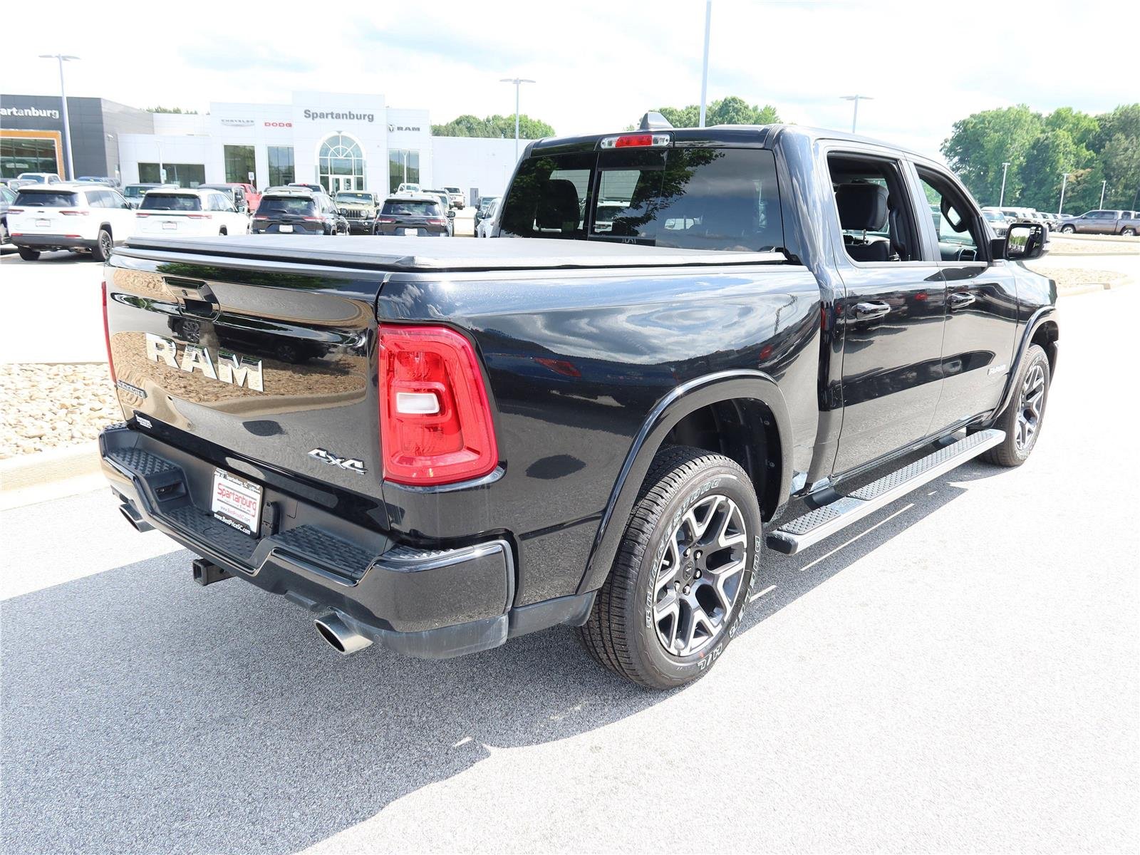 Certified Used 2025 Diamond Black Crystal Pearlcoat Ram Laramie image 6