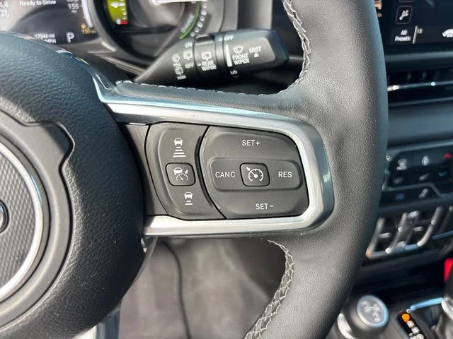 Used 2025 Gray Jeep Sahara 4xe image 19