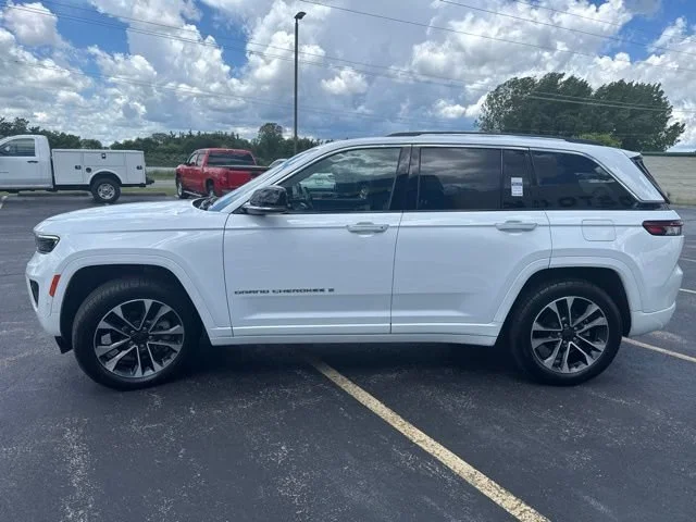 2022 Jeep Grand Cherokee Overland - Photo 6