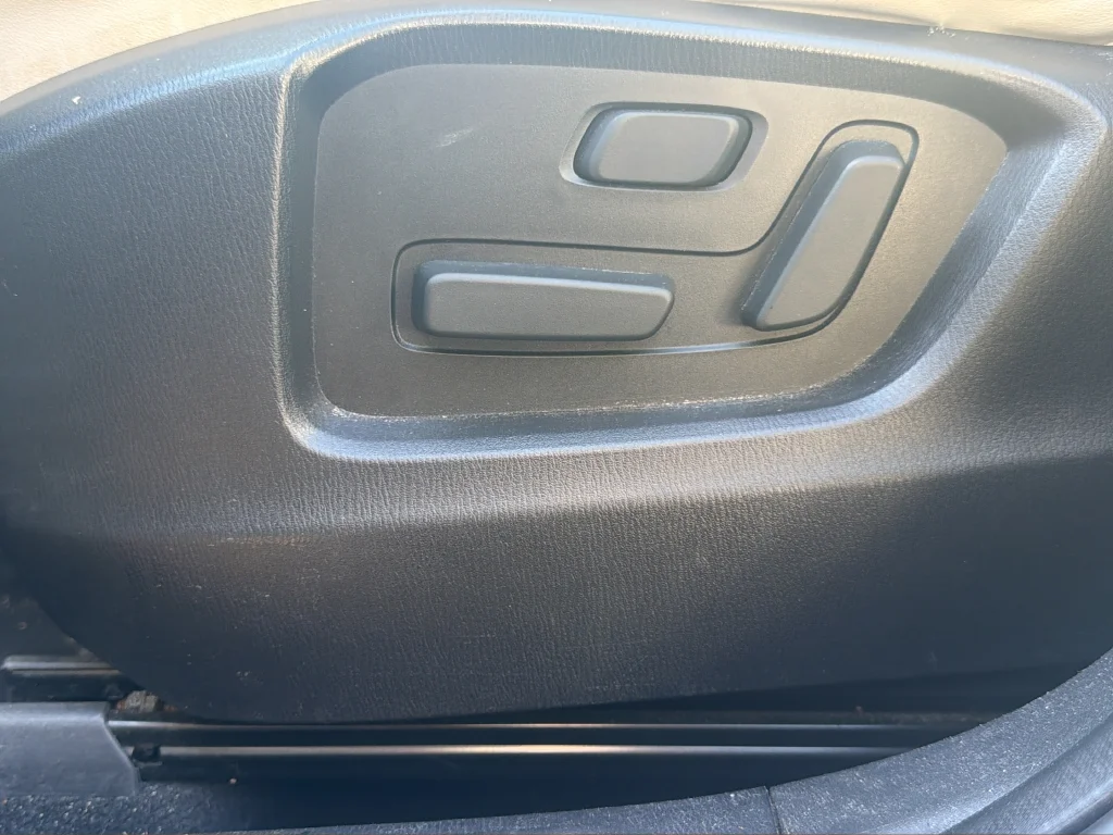 Used 2017 White Mazda Grand Touring image 14
