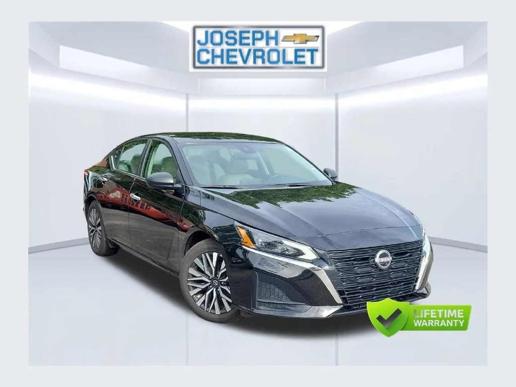 2025 Nissan Altima