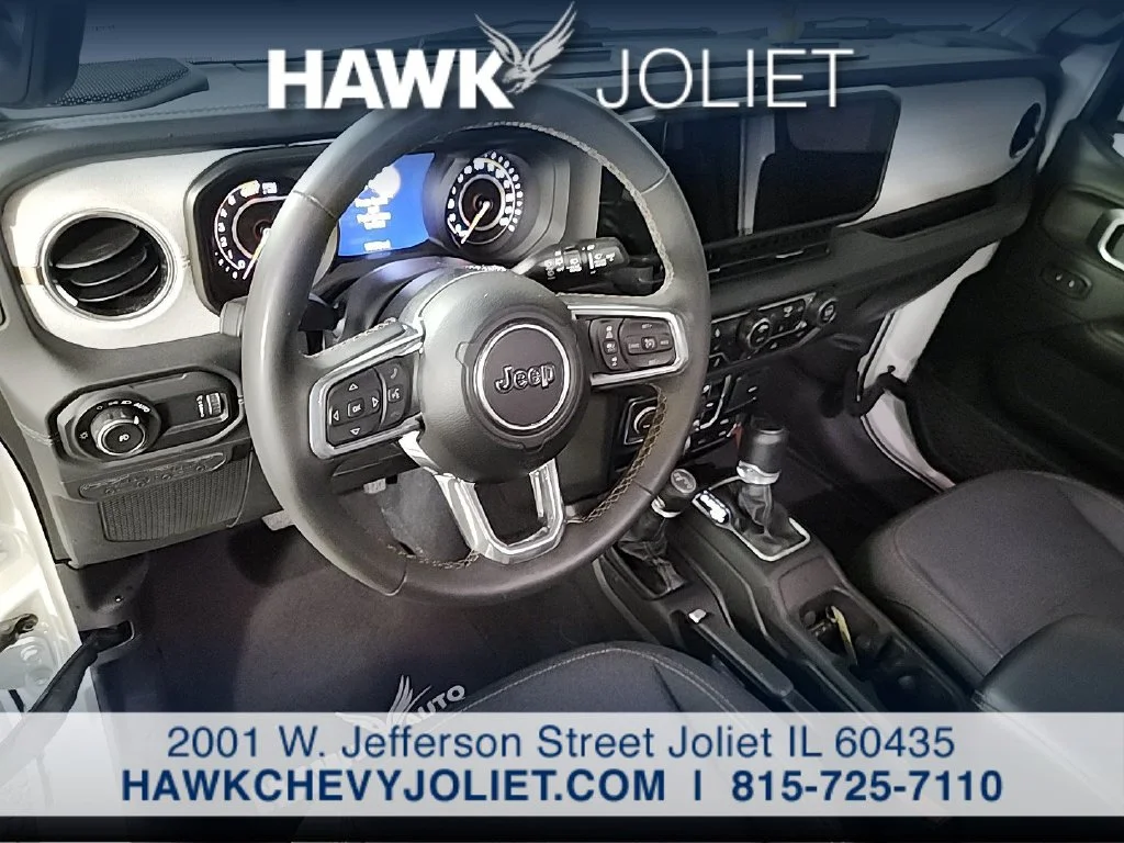 Used 2024 White Jeep Sahara image 11