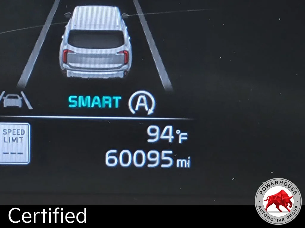 Used 2023 White Kia EX image 36
