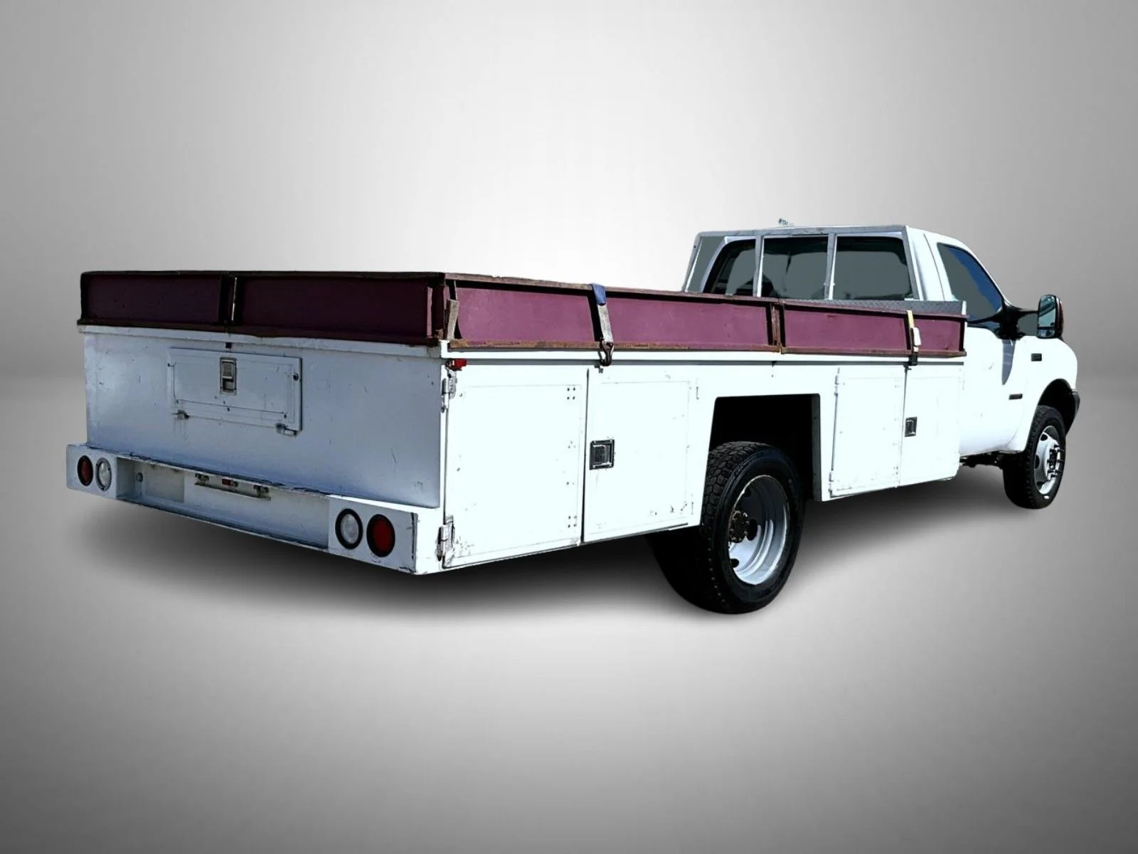 Used 2004 White Ford XL image 5