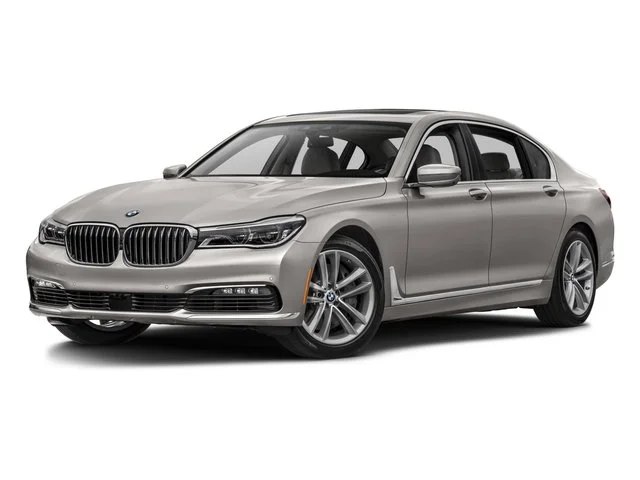 2016 BMW 7 Series 750i's photo