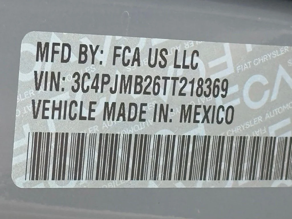 New 2026 Sting-Gray Clear-Coat Exterior Paint Jeep Limited image 40