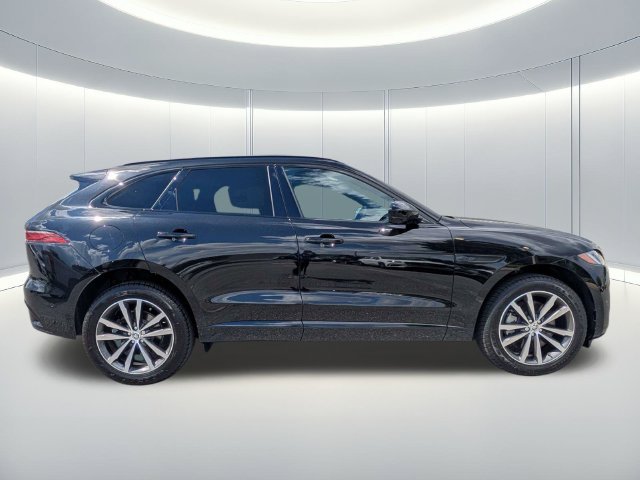 2026 Jaguar F-Pace R-Dynamic S - Photo 7