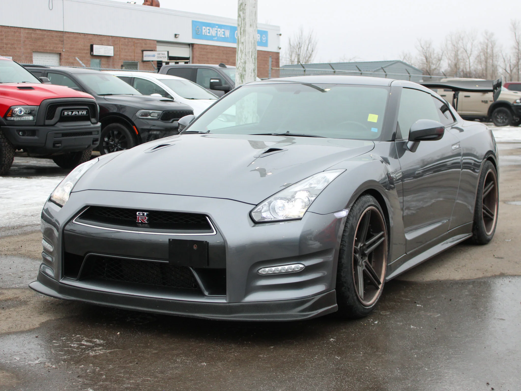 Used 2013 Dark grey Nissan Premium * 545 HP | AWD | BOSE | Heated Seats | Brembo | Navigation | No Accidents image 10
