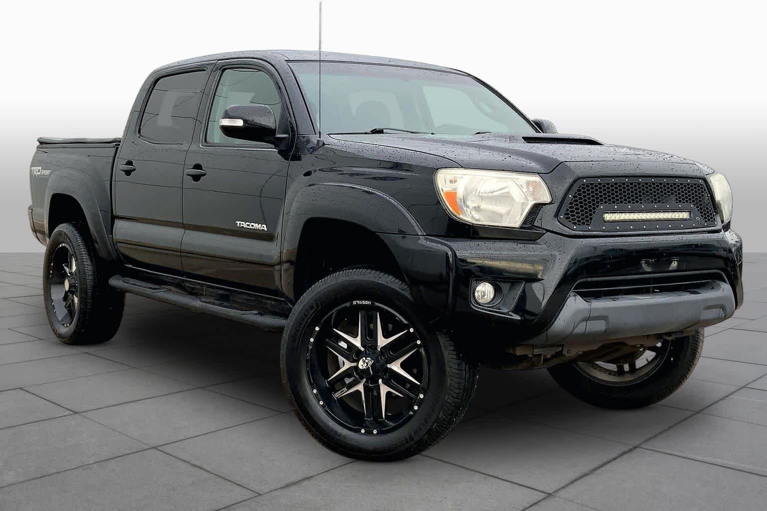 Used 2015 Toyota Tacoma PreRunner with VIN 5TFJU4GN8FX076115 for sale in Richmond, TX