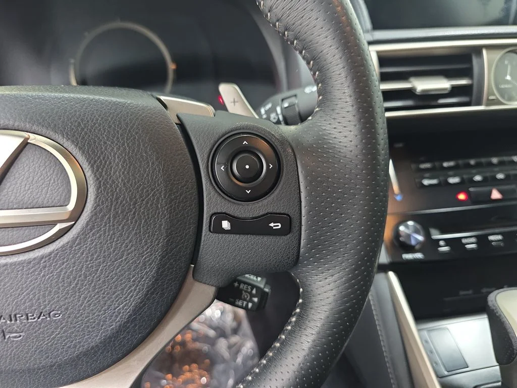 Used 2014 Obsidian Lexus 350 image 18