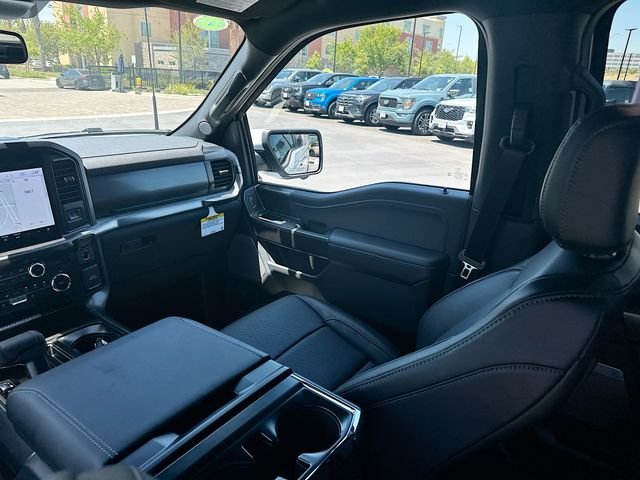New 2026 Oxford White Ford Lariat image 24
