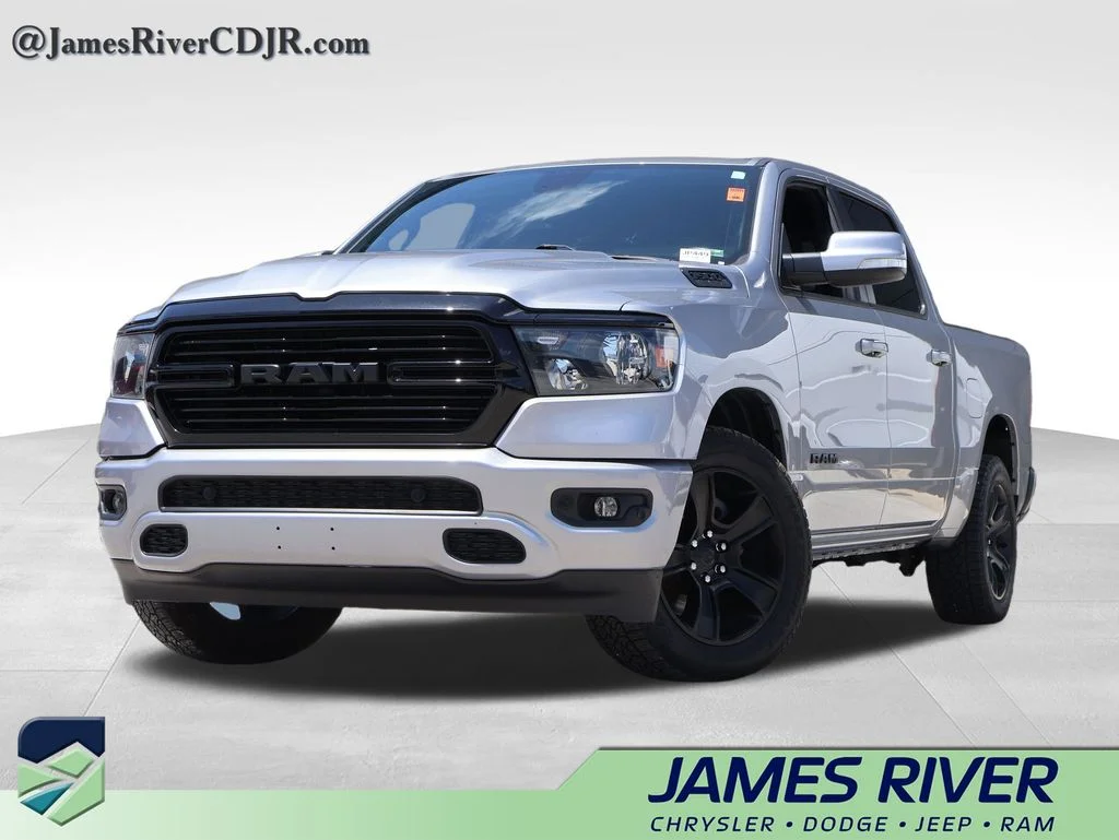 2020 RAM 1500 Big Horn/Lone Star 4x4 Crew Cab 5'7's photo
