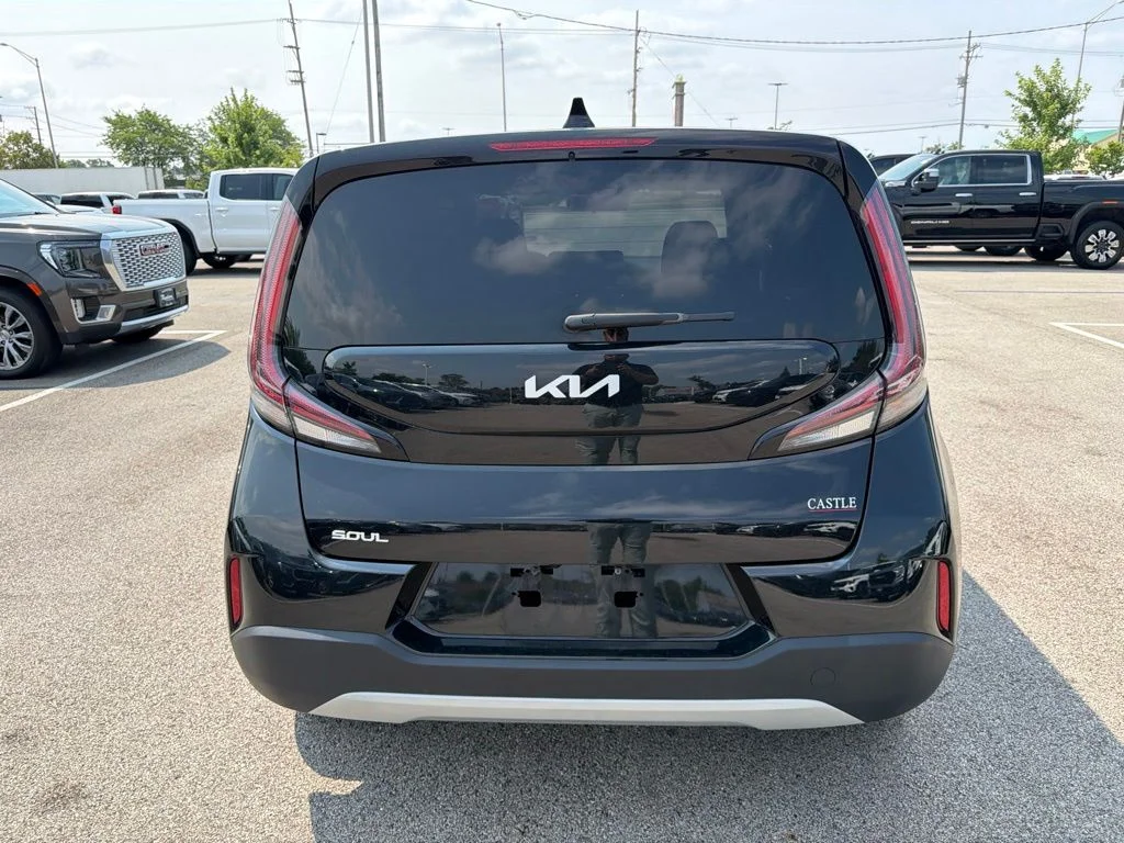 Used 2023 Black Kia LX image 6