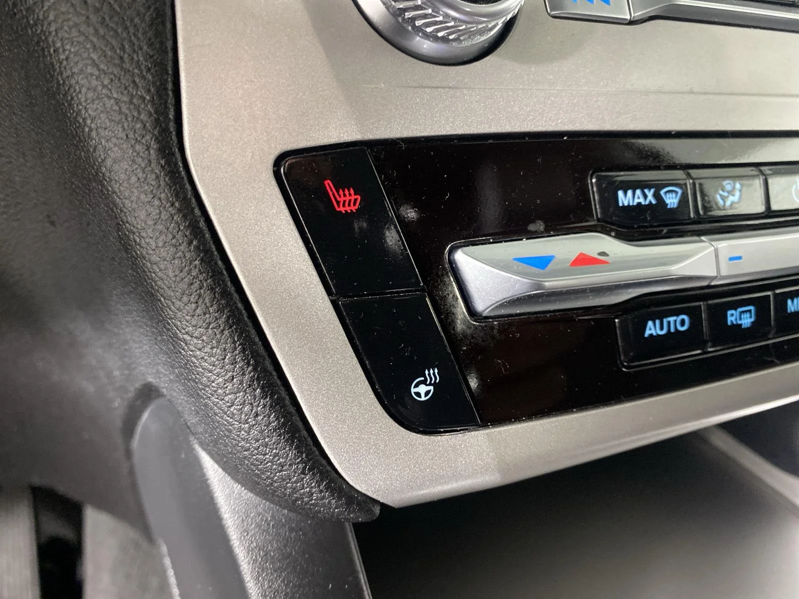 Used 2023 Agate Black Ford XLT image 30