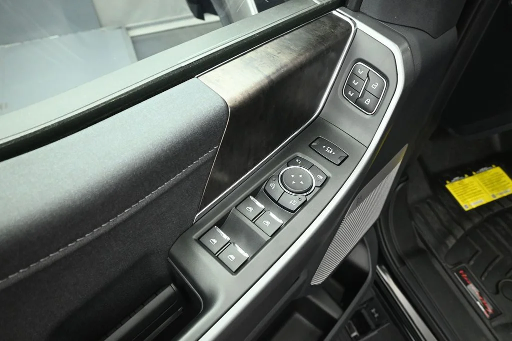 New 2026 Agate Black Metallic Ford Lariat image 15