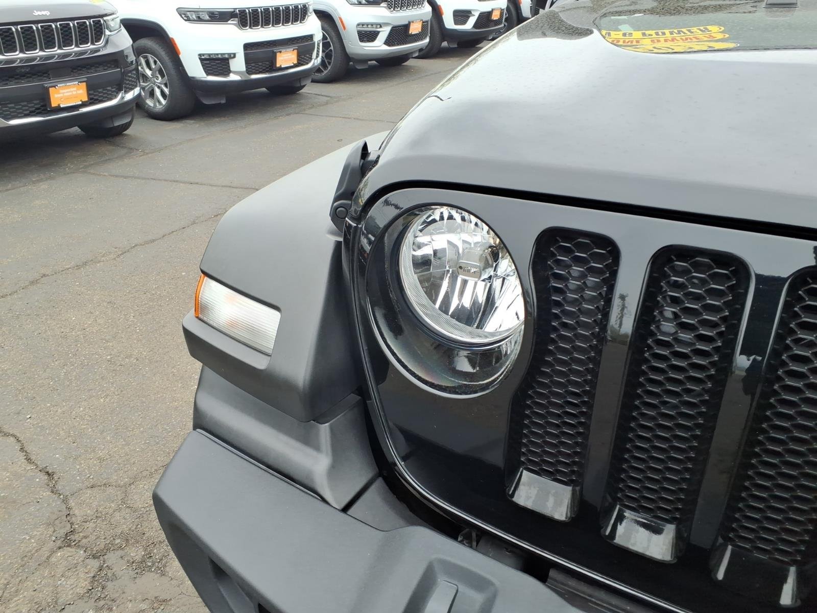 Certified Used 2022 Black Jeep Unlimited Sport S image 25