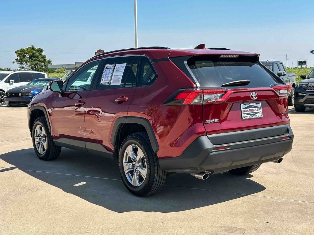 Used 2025 Red Toyota XLE image 5