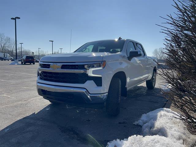 2026 Chevrolet Silverado 1500 LT - Photo 3