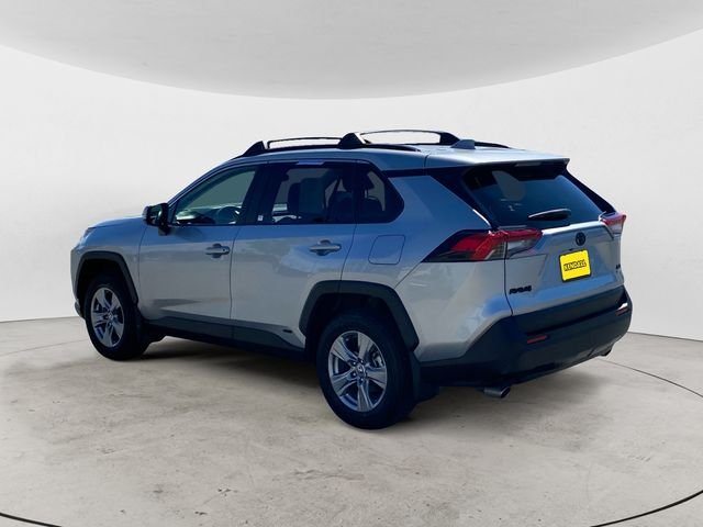 Used 2025 Silver Toyota XLE image 7