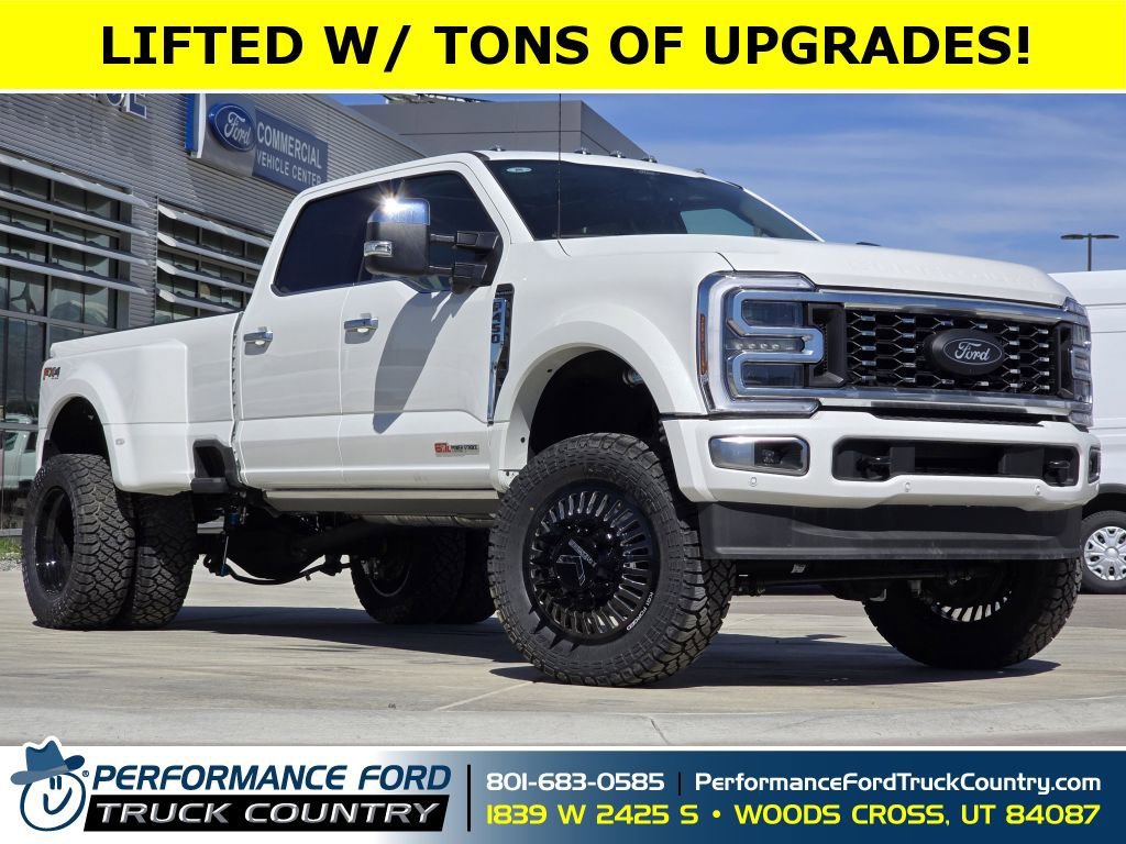 2026 Ford F-450 Platinum 4x4 Crew Cab 8' Box DRW's photo