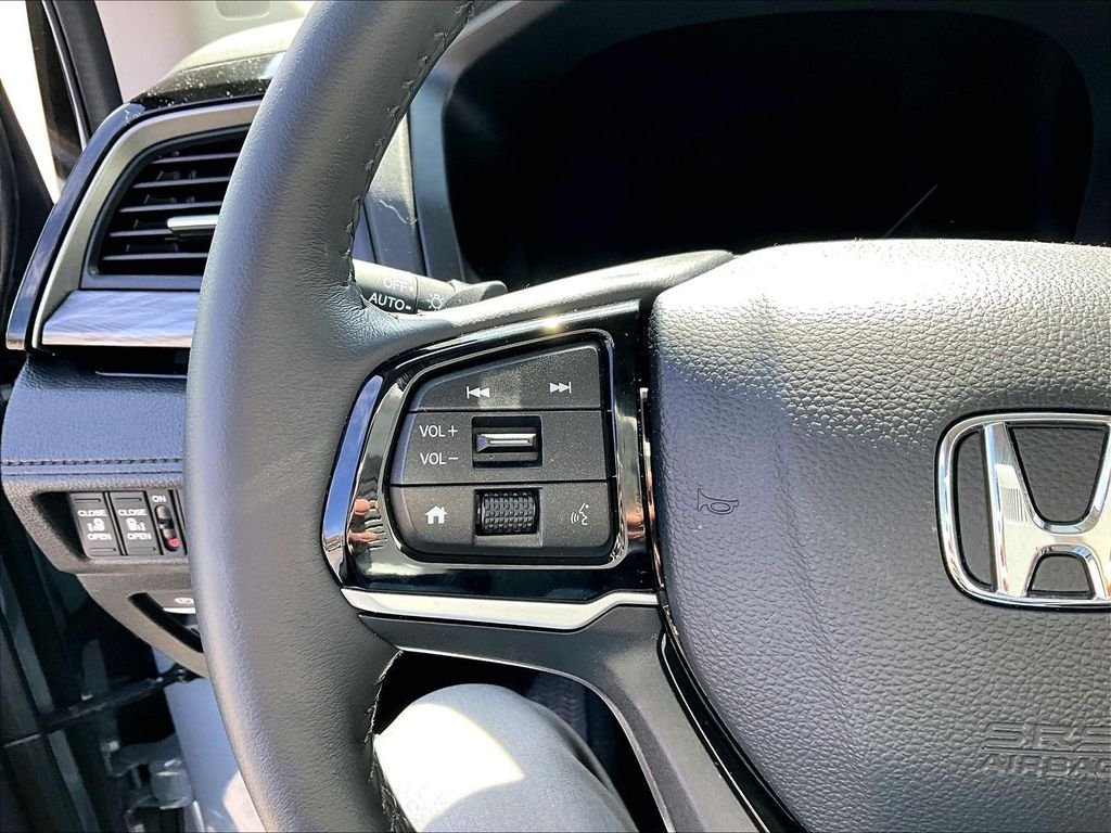Used 2025 Gray Honda Elite image 24