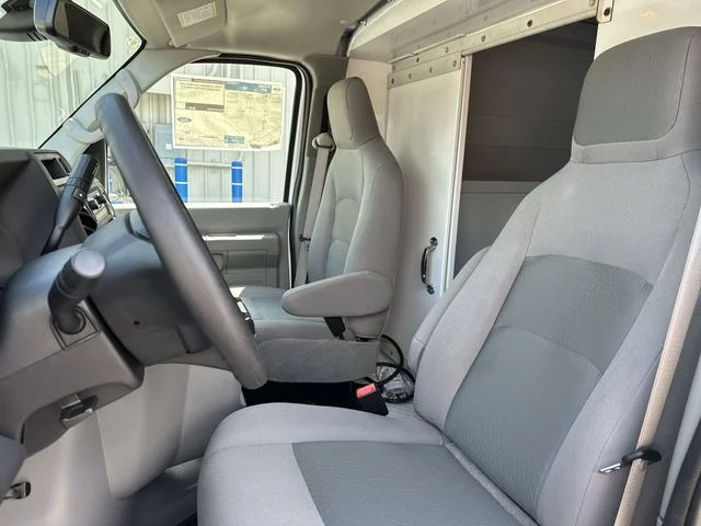 New 2027 Oxford White Ford E-350 SRW image 15