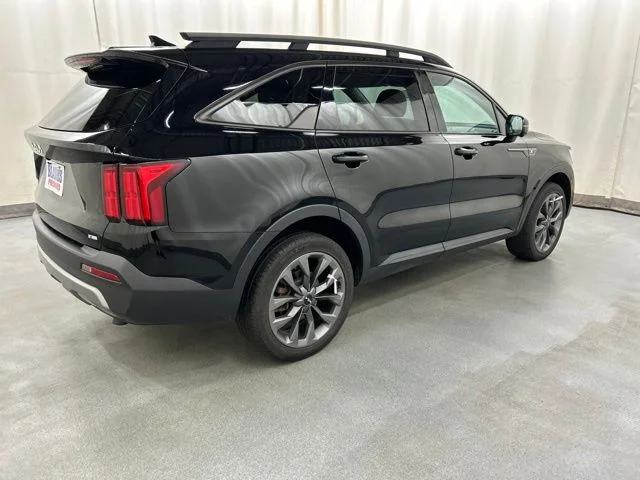 Used 2023 Black Kia X-Line SX Prestige image 4