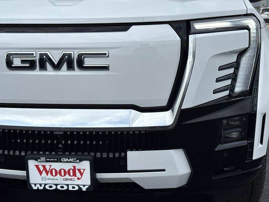 2025 GMC Sierra EV Denali - Photo 12