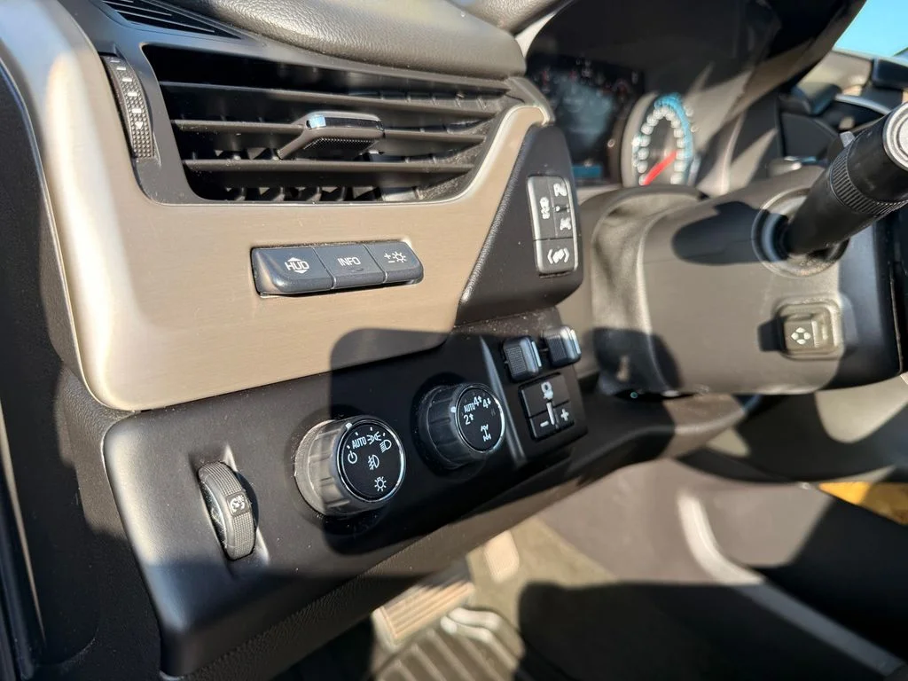 Used 2017 Iridium Metallic GMC Denali image 38