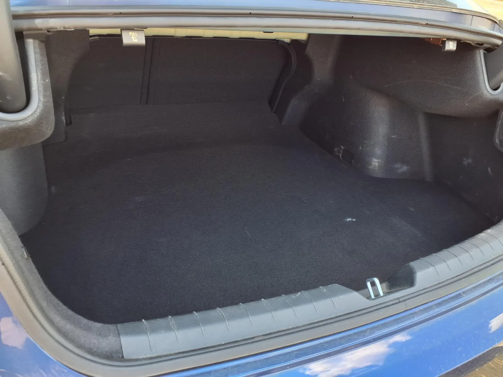 Used 2025 Yacht Blue Kia GT-Line image 24