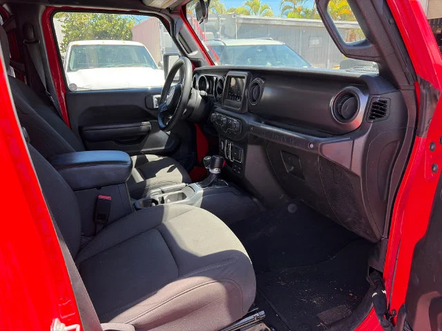 Used 2023 Red Jeep Sport S image 14