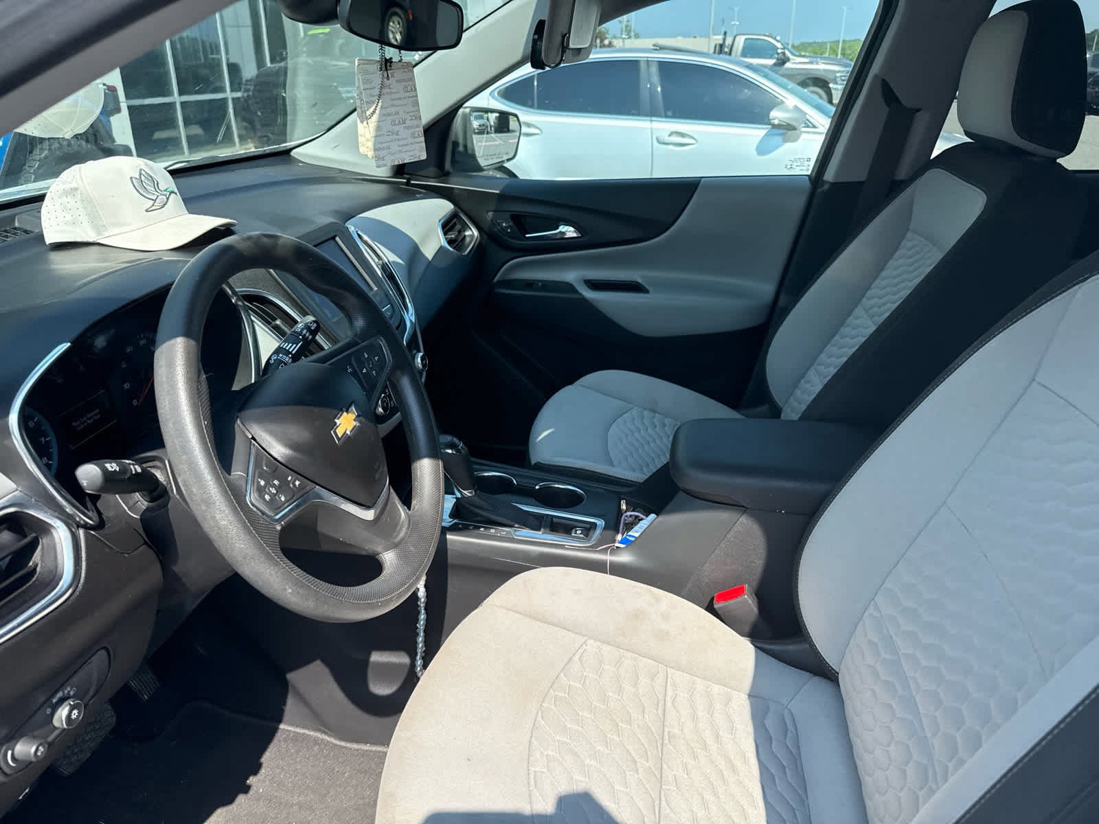 Used 2020 Summit White Chevrolet LS image 9
