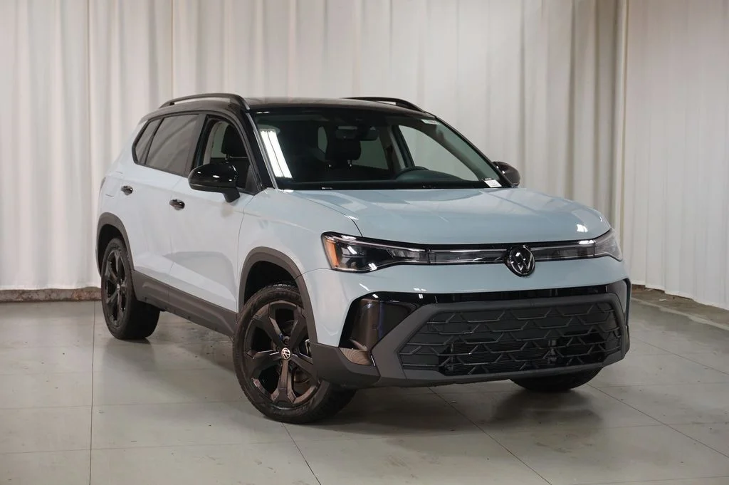 New 2026 Gray Volkswagen 1.5T SE Black image 2