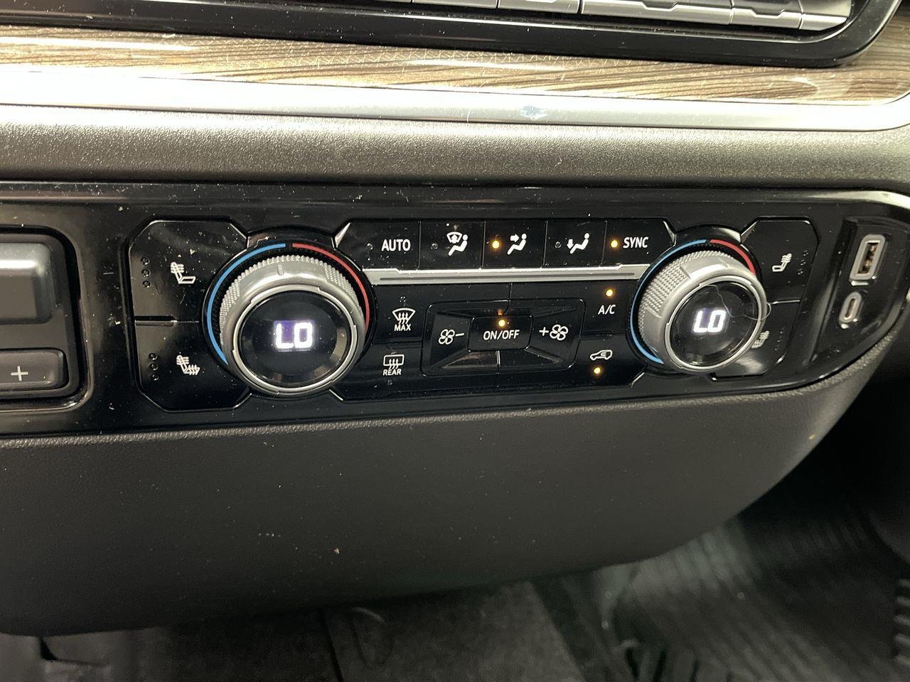 2022 Chevrolet Silverado 1500 LT - Photo 21