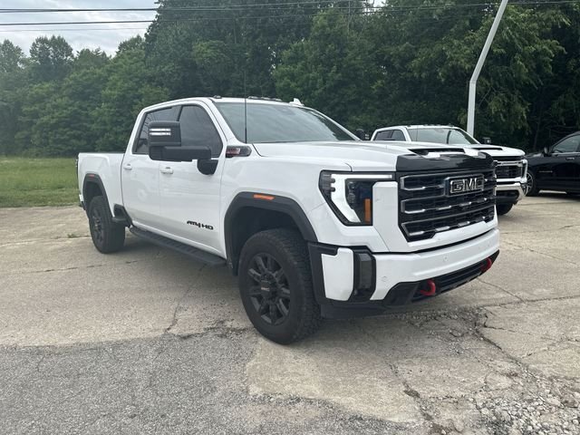 Used 2024 White GMC AT4 image 11