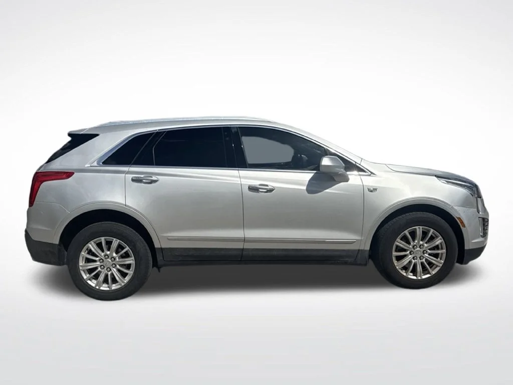 Used 2019 Silver Cadillac Base image 3