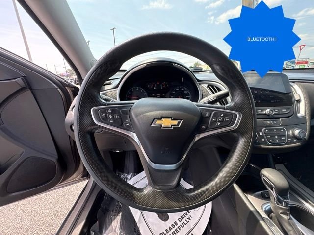 Used 2023 Gray Chevrolet LT image 14