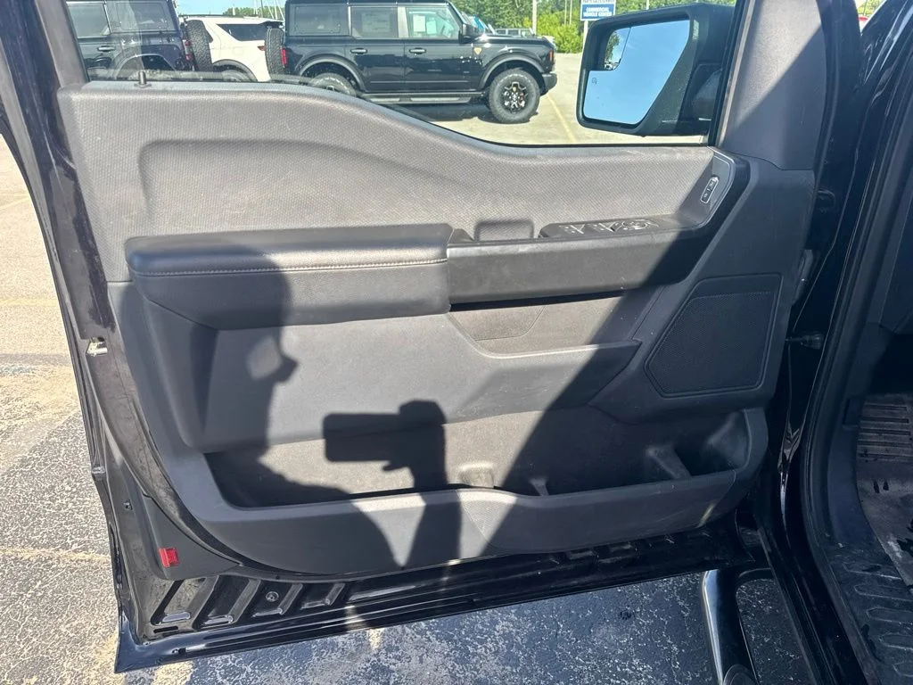 Used 2021 Black Ford XL image 12